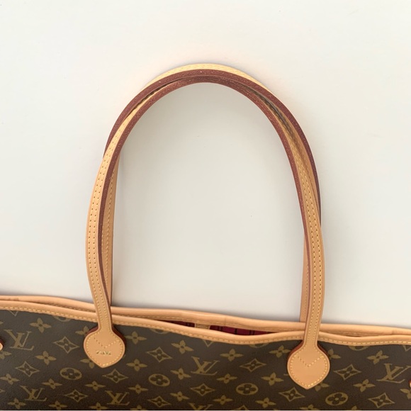 Louis Vuitton Neverfull GM in Monogram Canvas - Picture 4 of 14